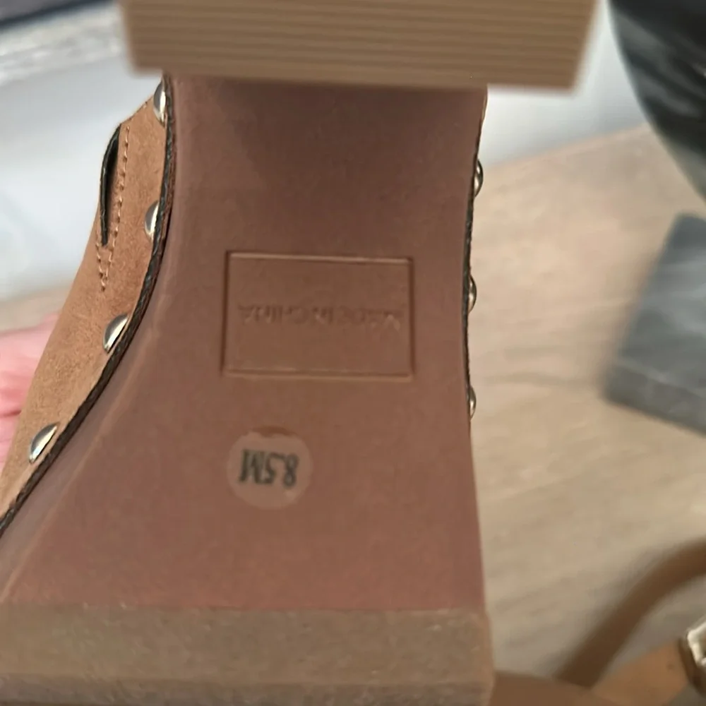 Wonderly - Sandals/Clogs - NWOT - Picture 8 of 12